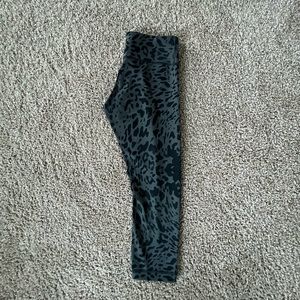 Lululemon Wunder Under Legging 6